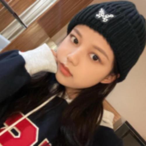 美女网红模特陈思宇-迷人可爱美照欣赏