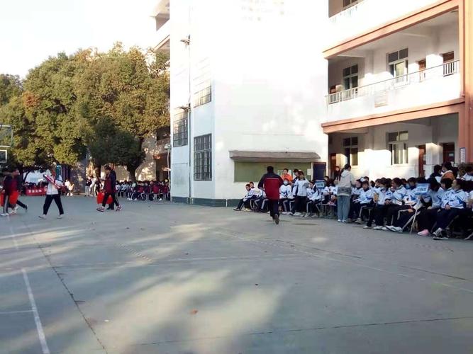 怀化顺天路中学趣味运动会.