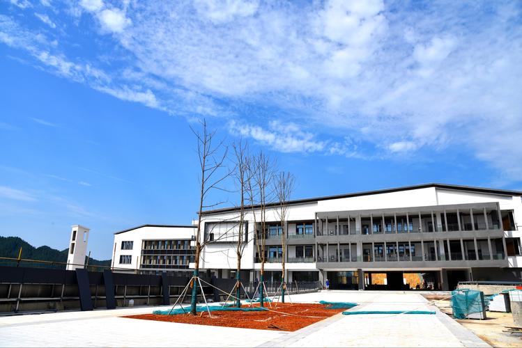 2020年景德镇市第十二中学(昌南学校)招生简章