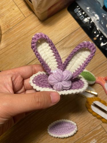 钩针发夹-兔耳朵发夹(附图解)_发夹_钩针_西溪曼哈顿自由行热门攻略