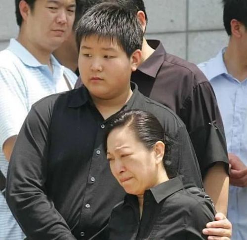 罗京去世的第二天,刘继红思索再三,还是打电话将这个消息
