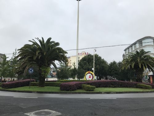 一早 兜马路 腾冲东方路