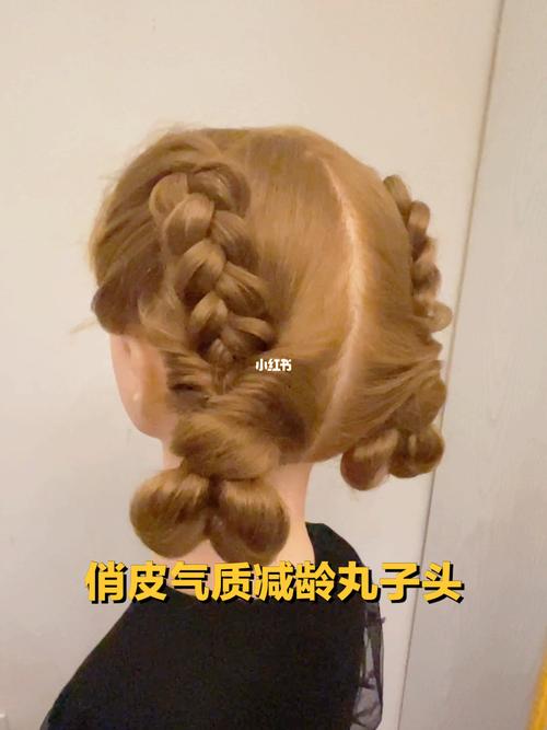 小孩可爱,大人减龄_减龄_丸子头_教程_沈阳城市建设学院攻略_儿童发型