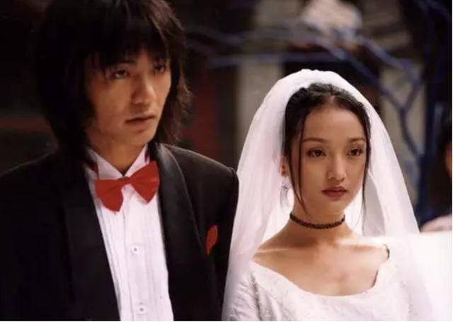 后来的朴树结婚了,周迅也继续恋爱着.
