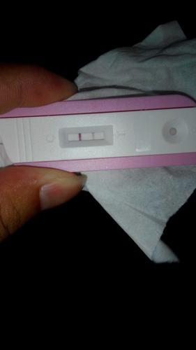 帮我看看是不是怀孕了,但是肚子为什么会疼,乳头