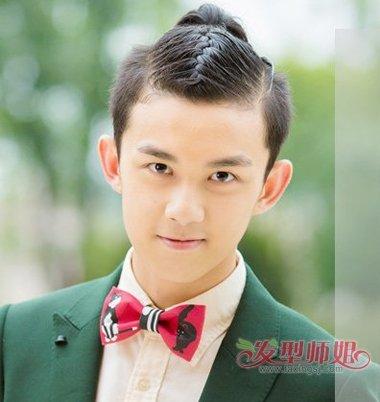 男生两边剃了刘海放头顶扎辫发型 男士头顶扎辫子的发型
