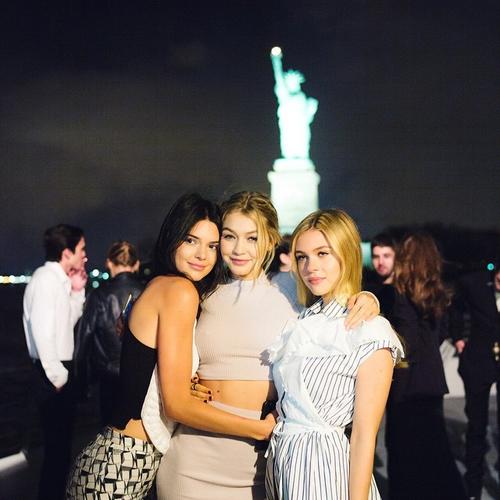 kendall jenner,nicola peltz,gigi hadid