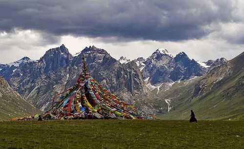 探秘川藏大地"香巴拉"行走中国式的"一号公路"