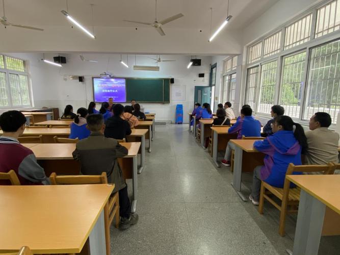齐心协力备首考——安吉县孝丰高级中学召开高三家长会