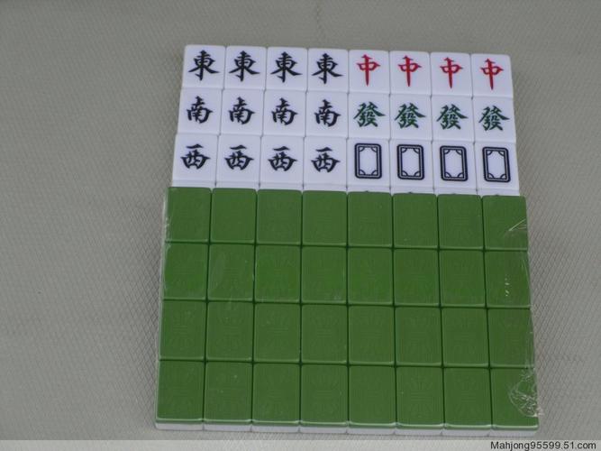 40的麻将牌有多大?