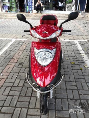 九成新嘉陵踏板摩托车