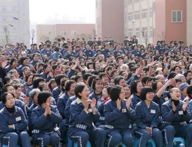 服刑五年的女犯人回忆女子监狱生活,精神简直要崩溃