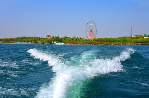 河北磁县:溢泉湖风光