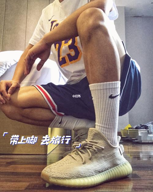 男生穿搭 | 椰子鞋配nike袜子配球服_袜子_男生穿搭_椰子鞋_耐克怎么