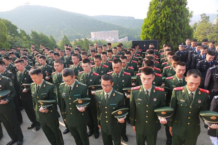 武警山东总队机动支队官兵参加烈士纪念日公祭活动
