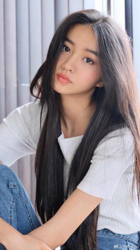 木村光希晒近照 妆容淡雅清纯少女感十足