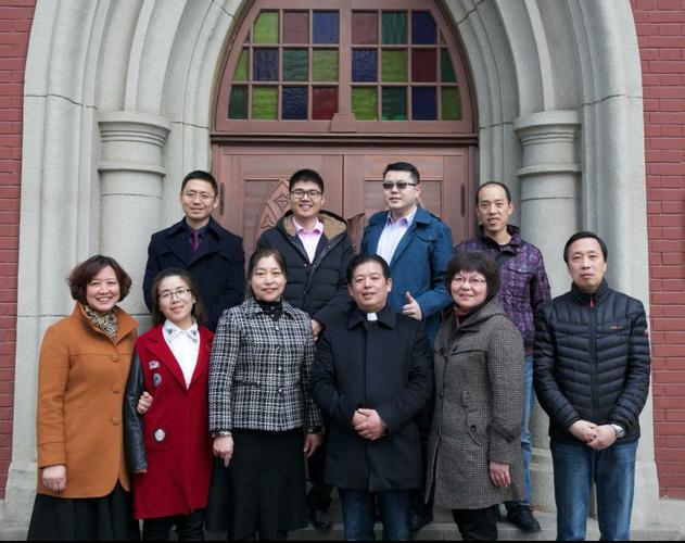 最后赵光伟牧师劝勉服事同工尽心竭力建立合一的教会,神人共悦.
