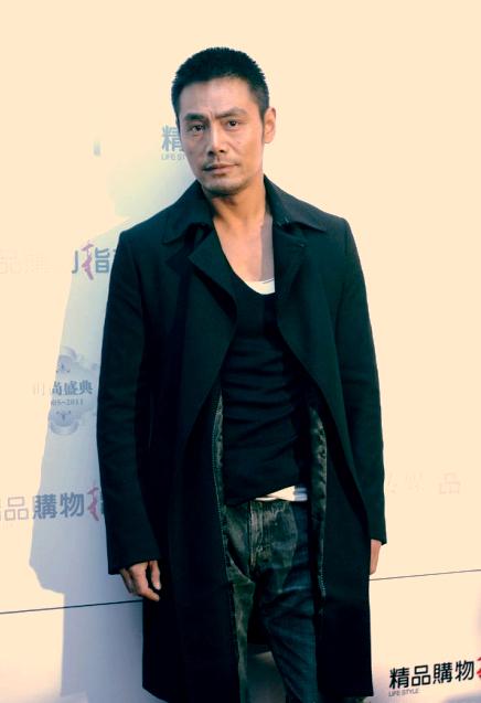 2007年,主演的电视剧《 a target="_blank" href="/item/无法抗拒