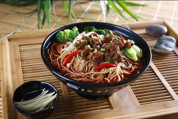 牛大碗牛肉面加盟,三大优势伴你成功创业