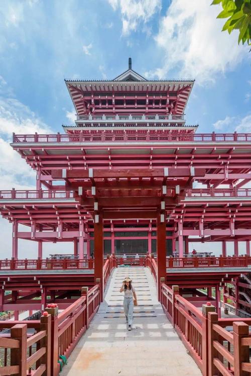 youth day 展旗楼 南海城市中轴线北端标志性建筑物 位于佛山市南海里