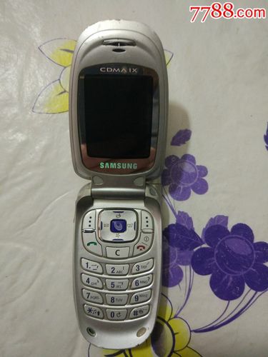 三星w翻盖手机_三星翻盖手机大全