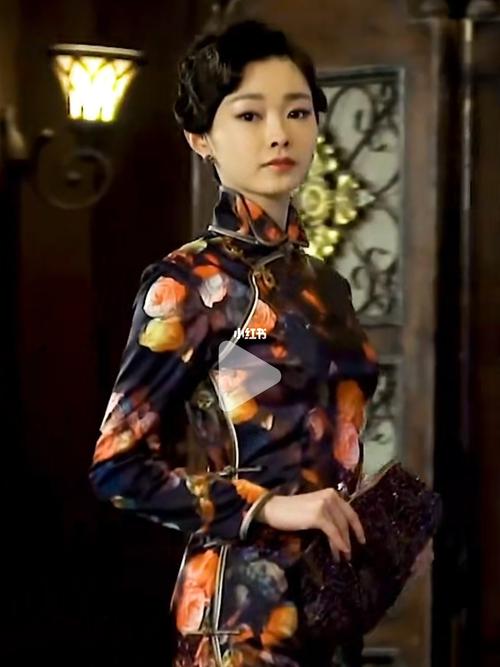 伪装者于曼丽手中拿的那个同款包包,谁能有啊?_伪装者