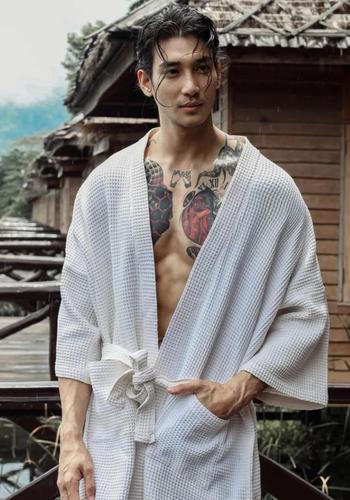 比金城武还帅188cm缅甸小男模爆红绝美腹肌圈粉无数馋他身子