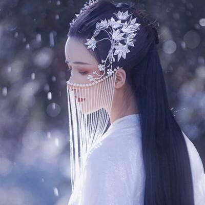 披发古风汉服女生头像