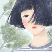 女生戴眼镜短发头像【点击鼠标右键下载】