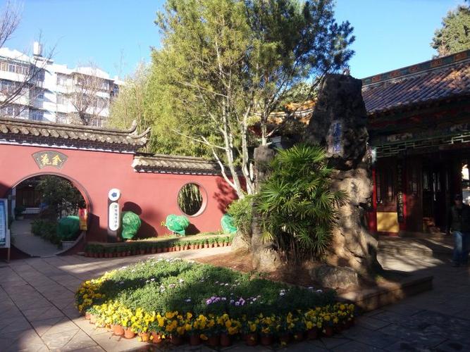 昆明昙华寺,金马寺与白邑寺风光摄影图