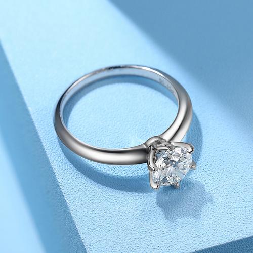 四叶草钻石戒指的寓意