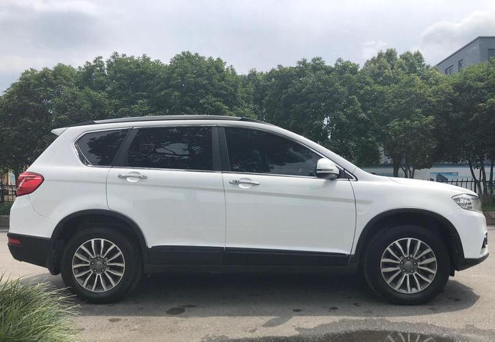 哈弗h6 2018款 红标 运动版 1.5t 自动两驱精英型图片