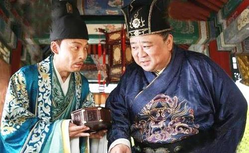 《袁崇焕》历史大剧将开播,梁冠华演绎奸臣魏忠贤,而他饰演男主