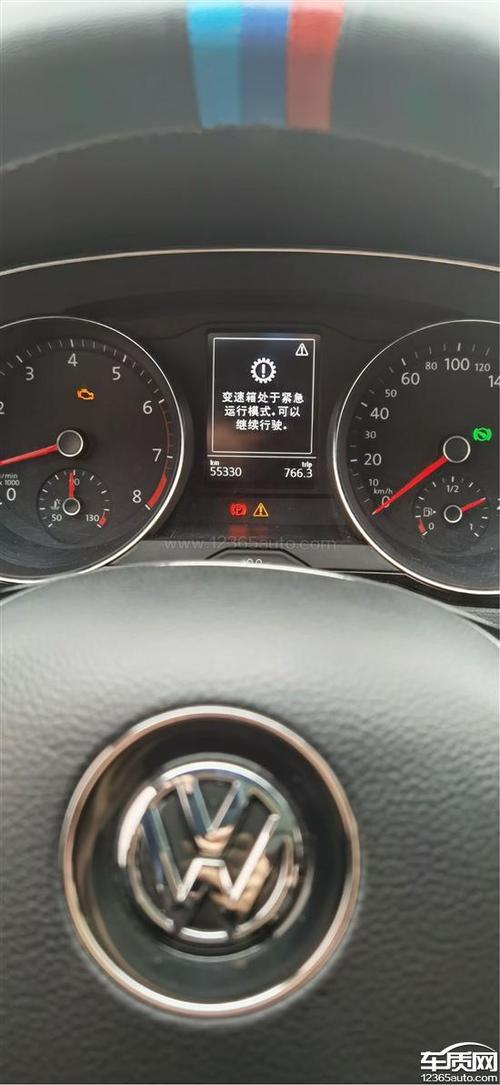 一汽大众迈腾仪表提示变速箱故障灯亮
