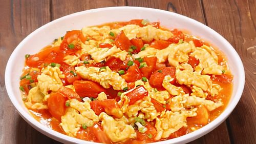 原创看酒店大厨是如何做西红柿炒鸡蛋的,这厨艺真不赖,涨见识了