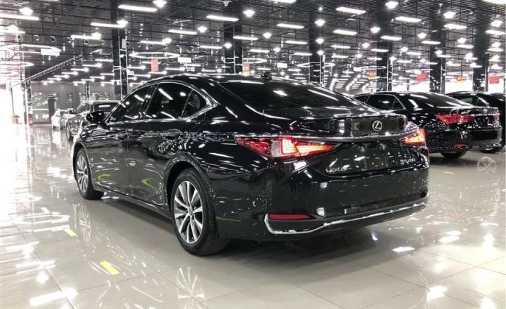 潮州二手雷克萨斯es 2018 款 200 卓越版 黑色 - 小猪