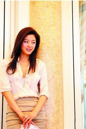 曝全智贤热恋"金融男" 以结婚为前提
