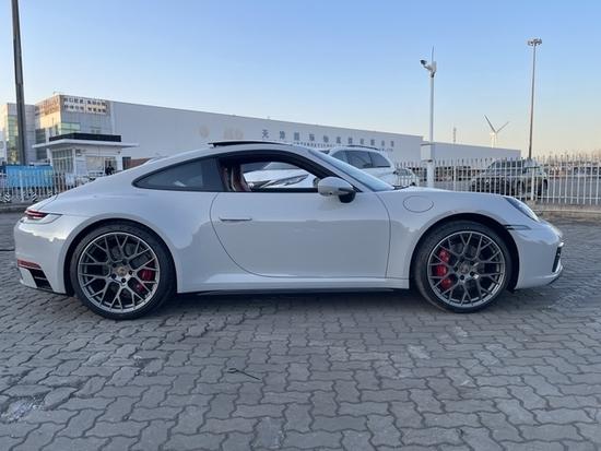 2022款保时捷911carrera4s低售190万
