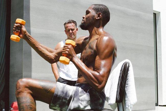 杜兰特的天赋有多恐怖体脂比乔丹还低小臂和库里整只手一样长