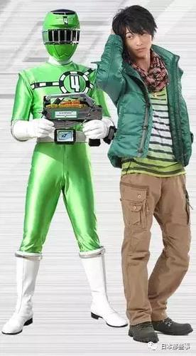 1996年出生的流星,其实2012年就从《假面骑士fourze》开启了自己的