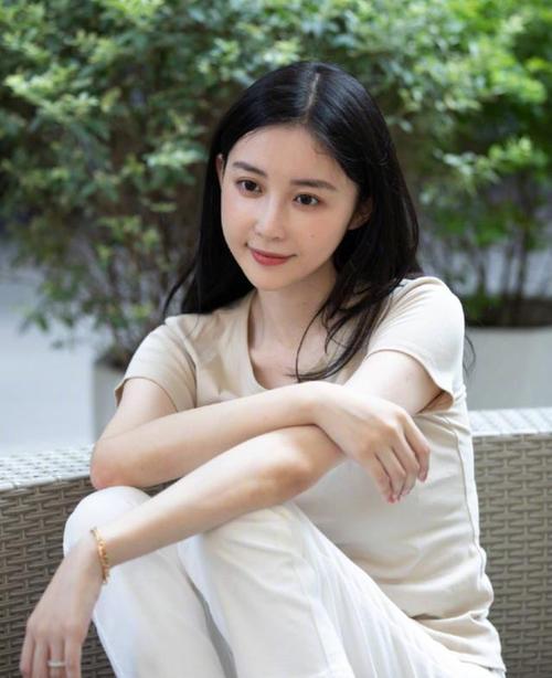 潘玮柏老婆写真照片,撞脸王思聪的新女伴