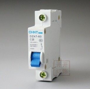 正泰漏电断路器 dz47 1p20a 25a单极空气开关 家用断路器