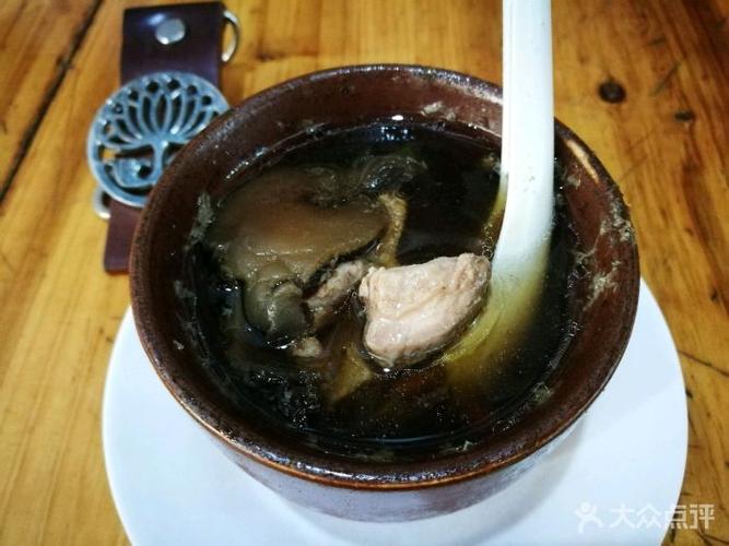 沙县精品小吃茶树菇排骨汤图片