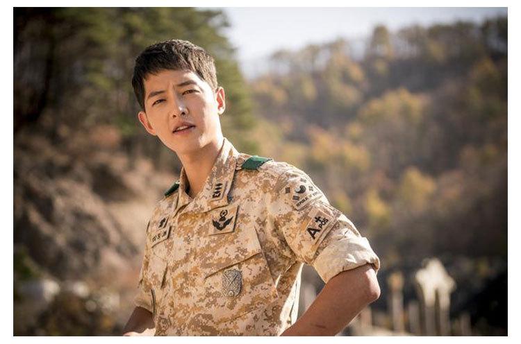 太阳的后裔宋仲基款沙漠数码特种兵迷彩服男套服军迷cs野战作训服_7折