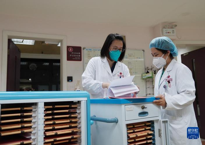 上海:夜幕中的妇产科医院急诊|医院_新浪财经_新浪网