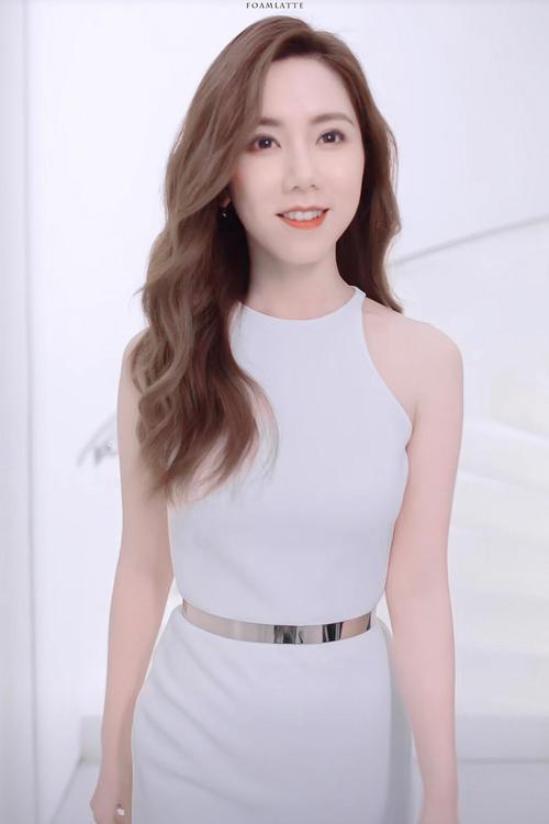 投票 邓紫棋碧欧泉最新广告