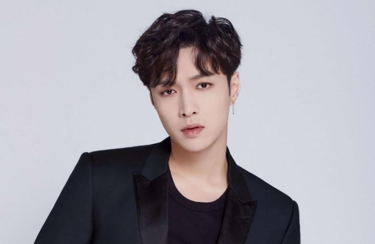 张艺兴代言牛奶品牌捐赠6亿产品,粉丝自发捐款1万多