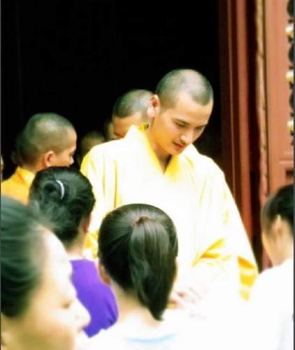 释明心因为长得太帅被数位名媛苦追现在过得怎么样