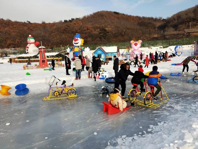 鞍山滑雪老院子冰雪世界
