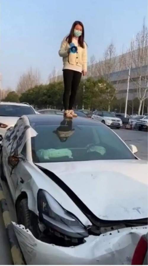 女车主再亮剑状告特斯拉毁了自己名誉刹车失灵先不提